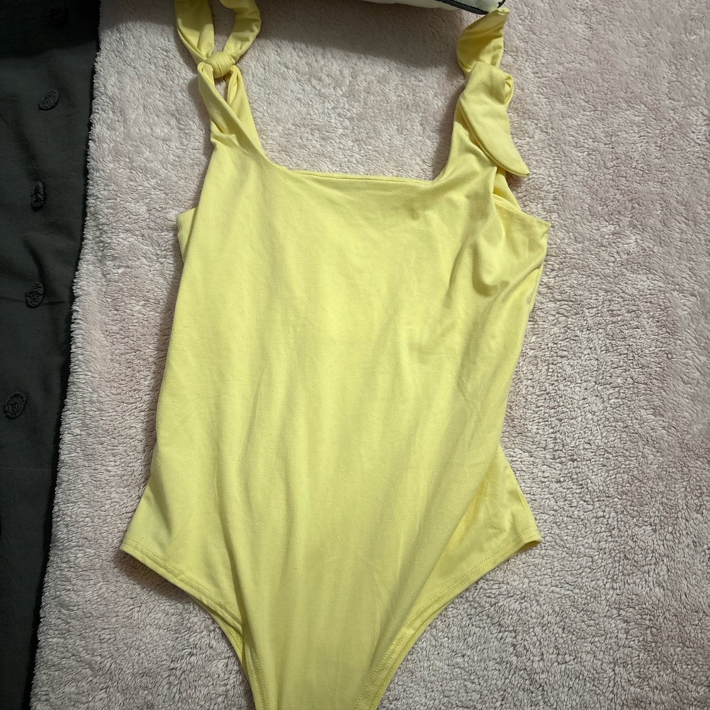 Gaze Yellow Bodysuit with Decorative Shoulder Straps